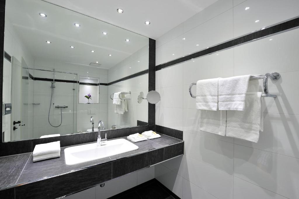 Hotel Restaurant Hoettche Dormagen Bilik gambar